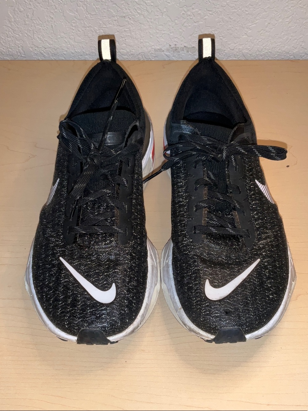 Nike Invincible 3 Running Shoes Black White Women’s Size 10.5